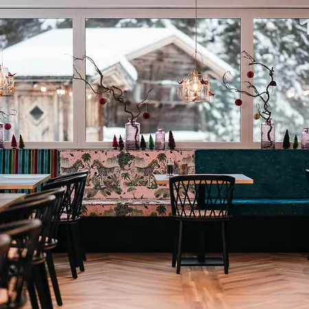 Berghotel Hochfuegen 4*