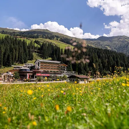 Berghotel Hochfuegen Hotel Hochfugen