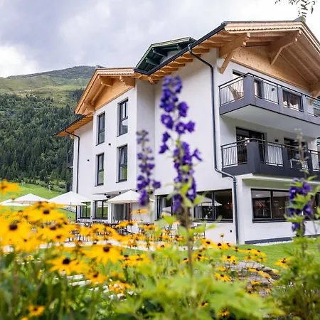 Berghotel Hochfuegen Hotel