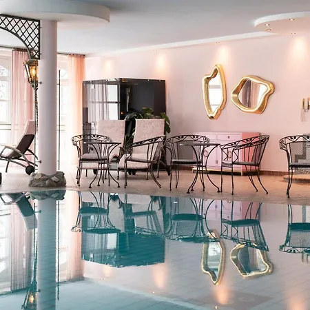 Hotel Berghotel Hochfuegen 4*