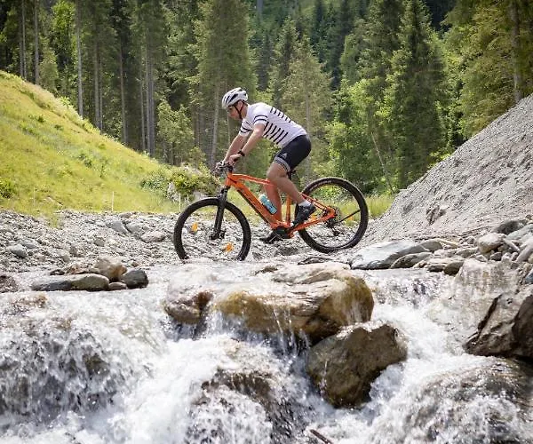 Berghotel Hochfuegen 4*