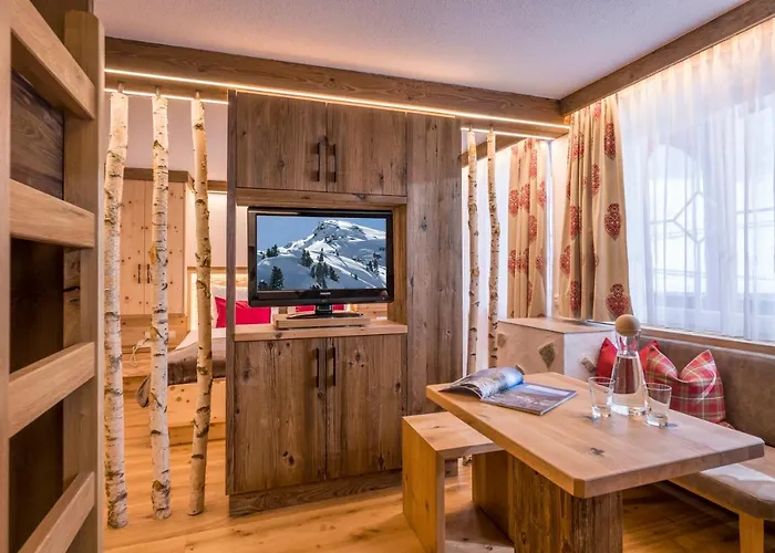 Berghotel Hochfuegen Hotel 4*