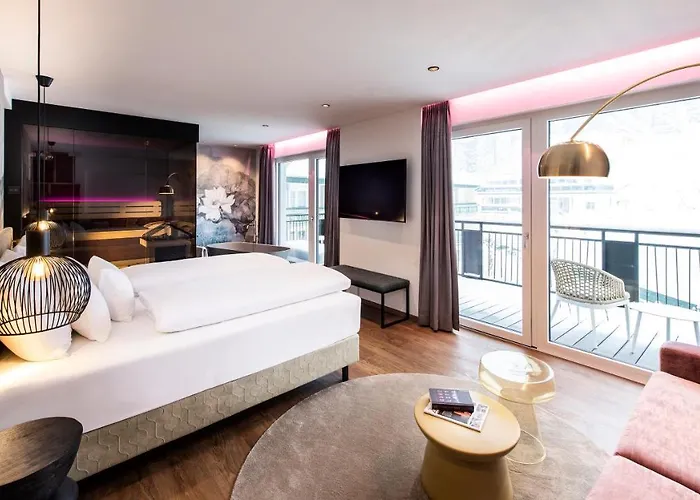 Berghotel Hochfuegen 4*