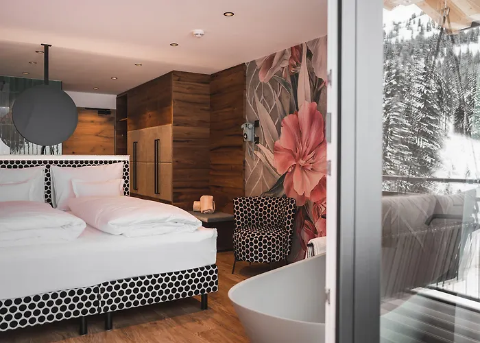 Berghotel Hochfuegen 4*