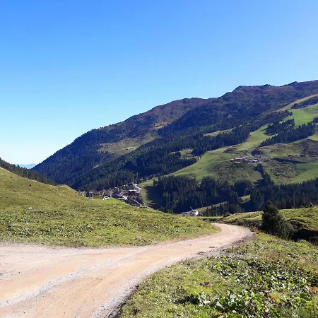 ホテル Berghotel Hochfuegen