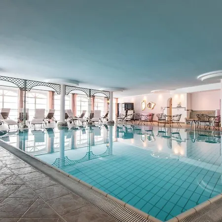 Hotel Berghotel Hochfuegen 4*