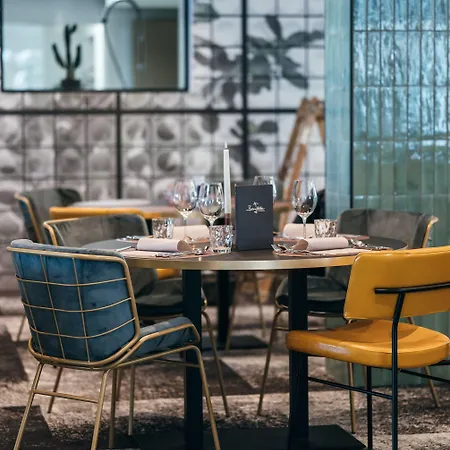 Berghotel Hochfuegen ホーホフューゲン