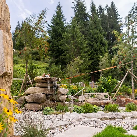 Berghotel Hochfuegen ホテル